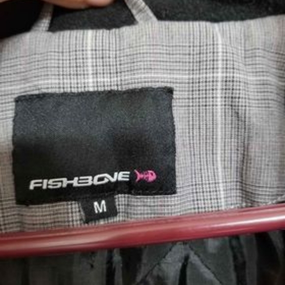 fishbone coat size medium - Picture 4 of 5